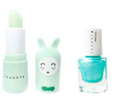 Set De Regalo Dúo De Rosas: Bálsamo Labial Y Esmalte De Uñas A Base De Manzana